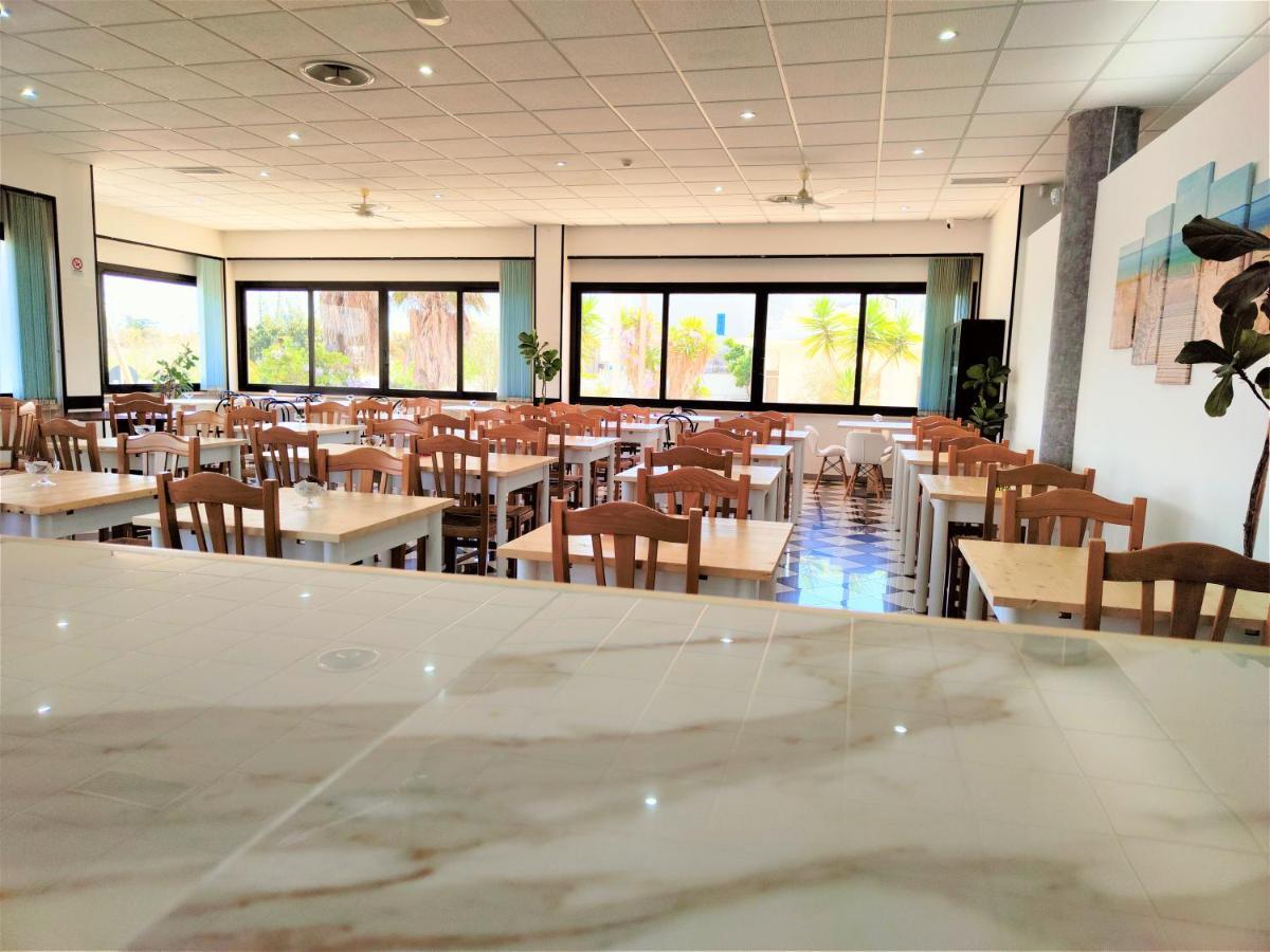 Hotel Baia Del Cigno ตอร์เร ซาน จิโอวานนิ อูเจนโต ภายนอก รูปภาพ