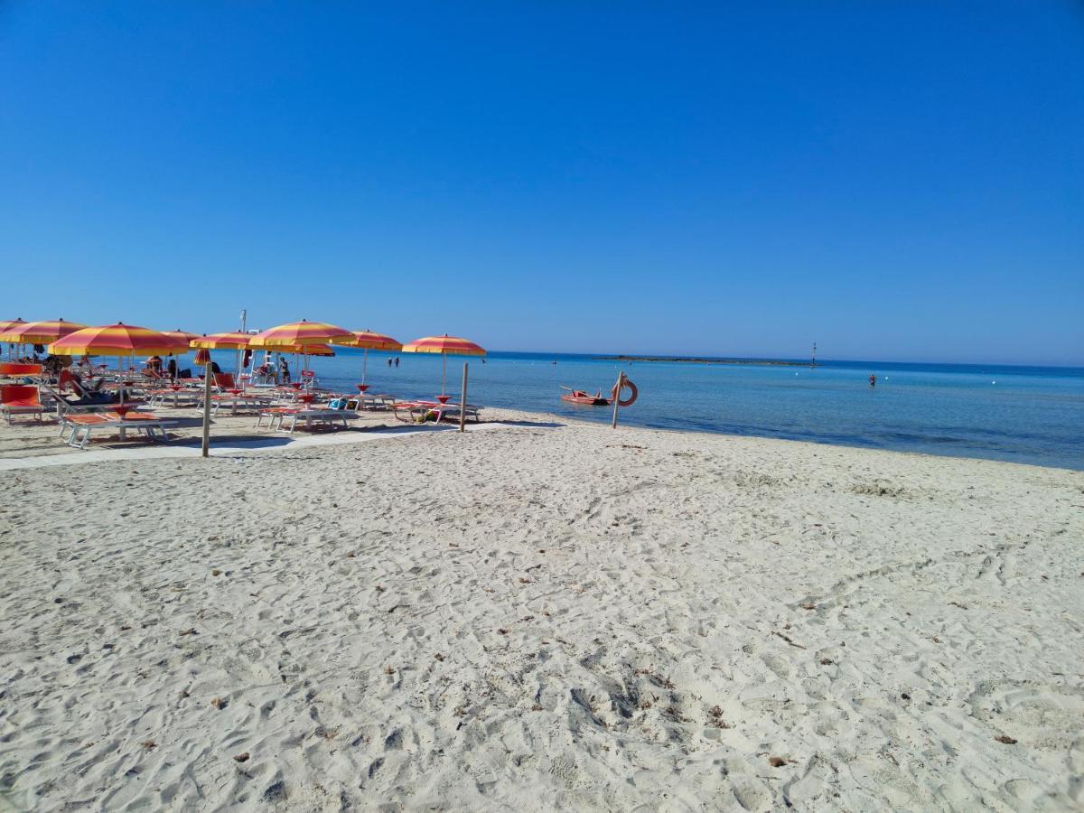 Hotel Baia Del Cigno ตอร์เร ซาน จิโอวานนิ อูเจนโต ภายนอก รูปภาพ