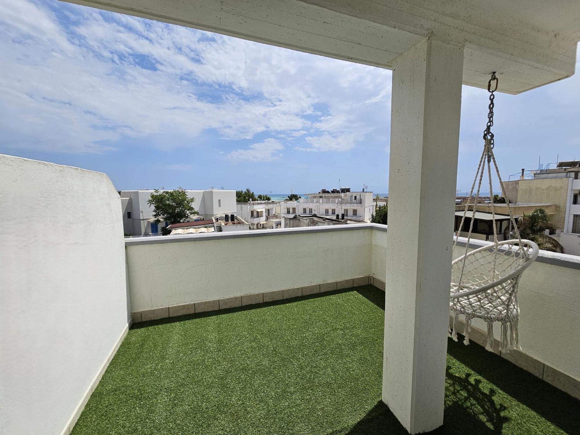 Hotel Baia Del Cigno ตอร์เร ซาน จิโอวานนิ อูเจนโต ภายนอก รูปภาพ
